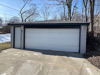 401 W Richton Rd, Crete, IL 60417
