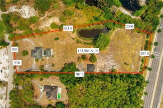 112 East Ave, Naples, FL 34108