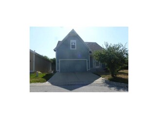 12463 Charlotte St, Kansas City, MO 64146