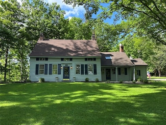 645 Tyrrel Rd, Millbrook, NY 12545
