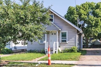 1130 W Mount Hope Ave, Lansing, MI 48910