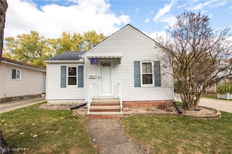 10004 Manoa Ave, Brooklyn, OH 44144