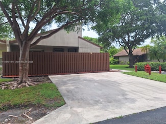 22280 Timberly Dr Unit 52E, Boca Raton, FL 33428