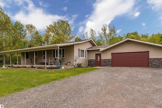 605 Michigan 55, West Branch, MI 48661