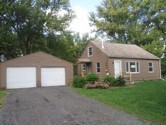 1194 Wahl St, Chesterton, IN 46304
