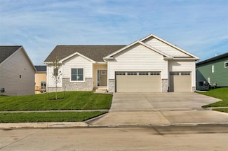 1410 NW Linda Ln, Waukee, IA 50263