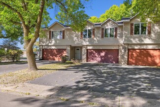 2267 Shryer Ave E, Saint Paul, MN 55109