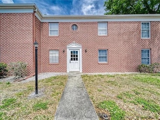 1245 84th Ave N Unit B, Saint Petersburg, FL 33702