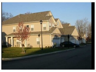 9132 Scenic View Cir Unit 9132, Columbus, OH 43240