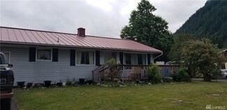 433 7th St, Morton, WA 98356