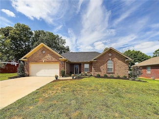4236 Silver Glade Trail, Sellersburg, IN 47172