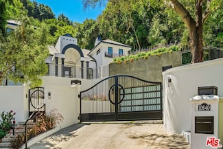 10640 Taranto Way, Los Angeles, CA 90077