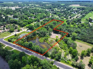 V/L 4.67A E M20, Ferry Township, MI 49421