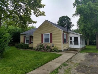 39 Walnut Rd, Medway, OH 45341