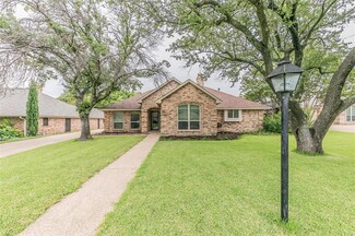 7005 Brookvale Rd, Fort Worth, TX 76132