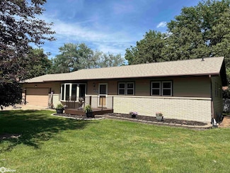 2121 Logan Ct, Keokuk, IA 52632