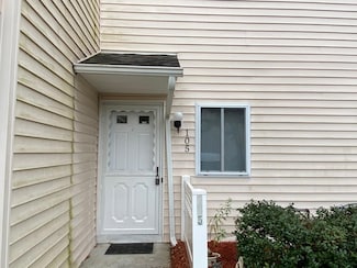 105 Gregory Ct, Highland, NY 12528