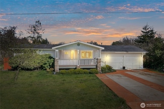 242 Wishkah St SW, Ocean Shores, WA 98569