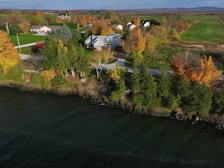 5073 Maquam Shore Rd, Saint Albans Town, VT 05488