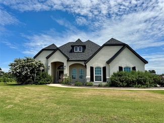 208 Grace Ln, Azle, TX 76020