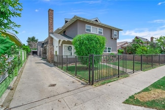 3323 Los Flores Blvd, Lynwood, CA 90262