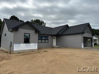 3185 Pender Ct, Adrian, MI 49221