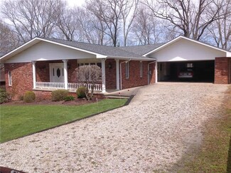 136 River Rd, Perryopolis, PA 15473