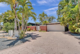 2213 NE 17th Ave, Wilton Manors, FL 33305
