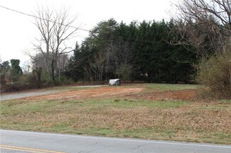 915 Piney Grove Rd, Kernersville, NC 27284