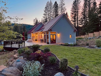 9 Spring Meadows Rd, McCloud, CA 96057