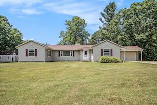 22964 29th St, Gobles, MI 49055