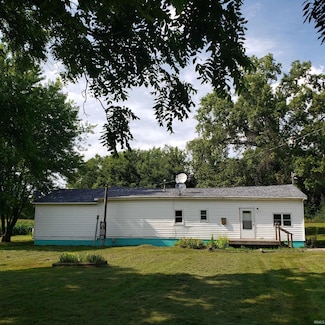 1640 E 625 S, Knox, IN 46534