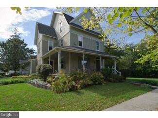 92 Lincoln Ave, Warminster, PA 18974