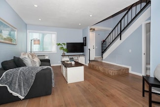 7988 Mission Center Ct Unit H, San Diego, CA 92108