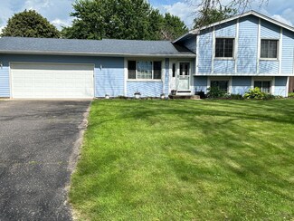 10203 Isetta St NE, Circle Pines, MN 55014
