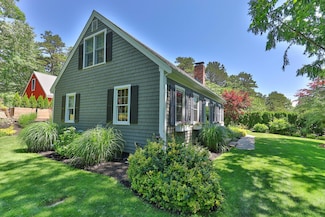 2 Stoney Hill Rd, Provincetown, MA 02657