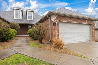 1337 W Sackett St, Springfield, MO 65807
