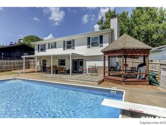 37 Bonneville Dr, Springfield, IL 62707