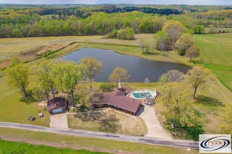 250 Lakeview Manor Ln, Springville, TN 38256