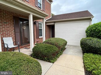 57 Ashlea Gardens, New Holland, PA 17557