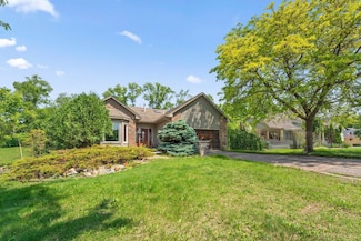 13914 Duluth Dr, Saint Paul, MN 55124