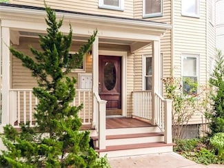 8 Fainwood Cir Unit 2, Cambridge, MA 02139