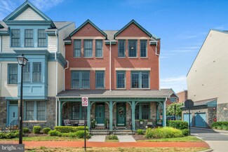 1021 Bernard St, Alexandria, VA 22314