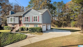 104 Loyola Cir, Helena, AL 35080
