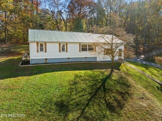 6439 Henegar Rd, Corryton, TN 37721