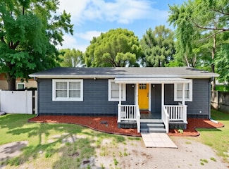 5004 E Seneca Ave, Tampa, FL 33617
