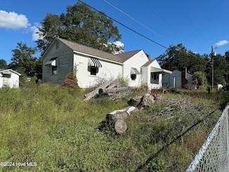 117 Smith St, Rockingham, NC 28379