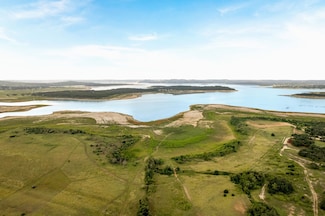 1983 Live Oak Dr, Canyon Lake, TX 78133