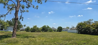 1153 NW 28th Ave, Cape Coral, FL 33993