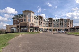 401 Pinnacle Way Unit 313, Eau Claire, WI 54701